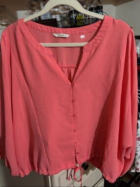 New George batwing top